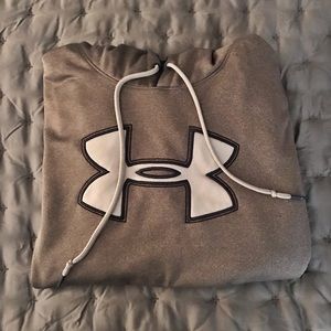 Under Armour Heather Gray Sweatshirt